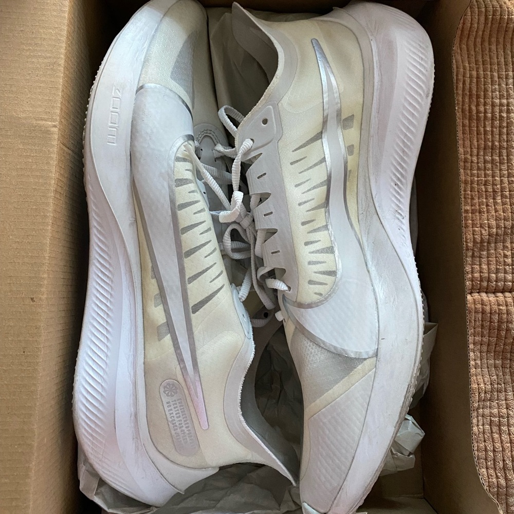 Nike zoom gravity